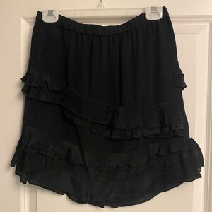 Banana Republic Black ruffled mini skirt - size 0